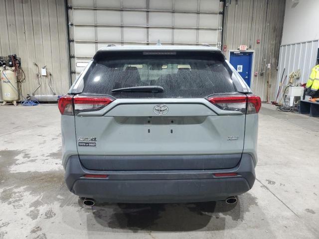 2T3W1RFVXMW149712 - 2021 TOYOTA RAV4 XLE 灰色 照片 6