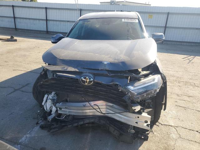 2T3K1RFV8RC289149 - 2024 TOYOTA RAV4 LE 灰色 照片 5