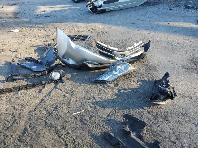 JTMRFREVXDD031611 - 2013 TOYOTA RAV4 XLE ვერცხლისფერი ფოტო 13