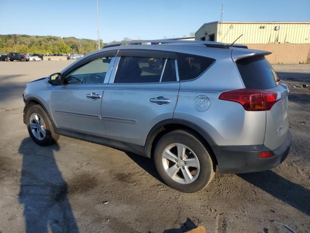 JTMRFREVXDD031611 - 2013 TOYOTA RAV4 XLE ვერცხლისფერი ფოტო 2