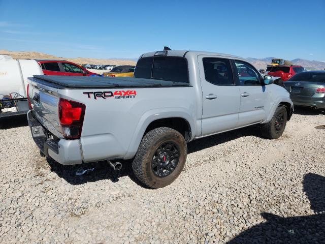 3TMCZ5AN1JM174071 - 2018 TOYOTA TACOMA DOUBLE CAB GRAY photo 3