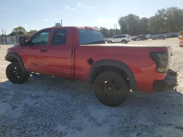 5TFRU5F19CX028349 - 2012 TOYOTA TUNDRA DOUBLE CAB SR5 RED photo 2