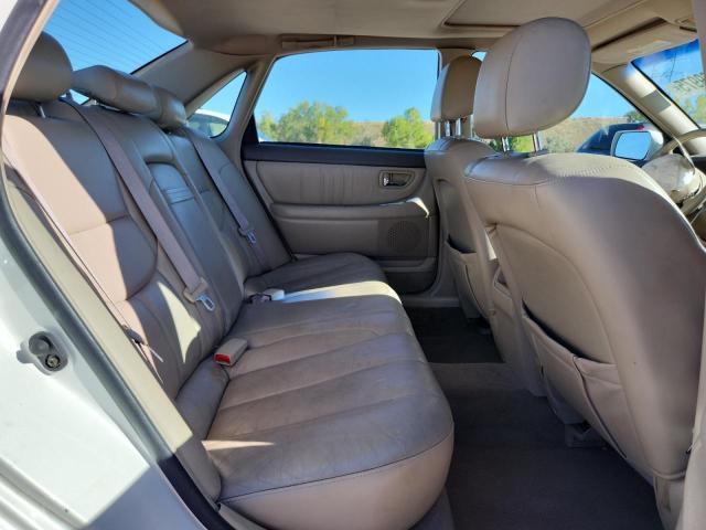 4T1BF28B82U202696 - 2002 TOYOTA AVALON XL WHITE photo 10