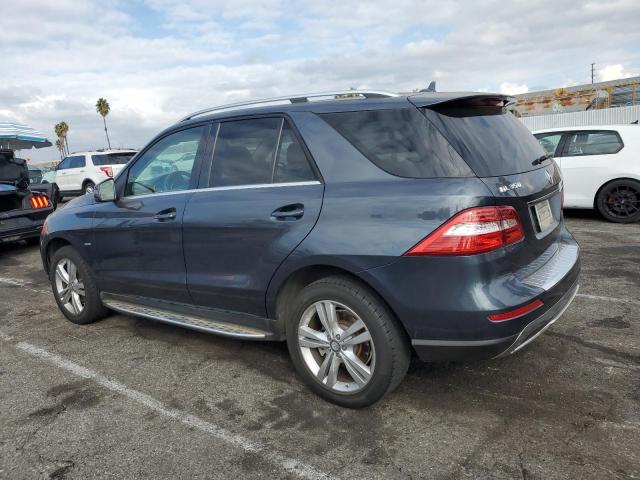 4JGDA5HB9CA020050 - 2012 MERCEDES-BENZ ML 350 4MATIC BLUE photo 2