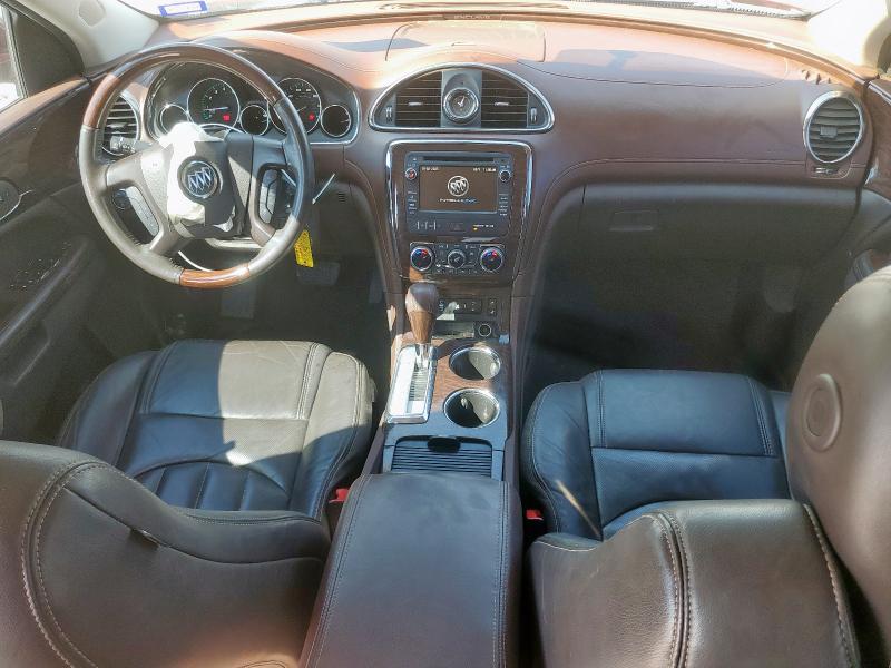 5GAKRCKD4DJ207122 - 2013 BUICK ENCLAVE RED photo 8