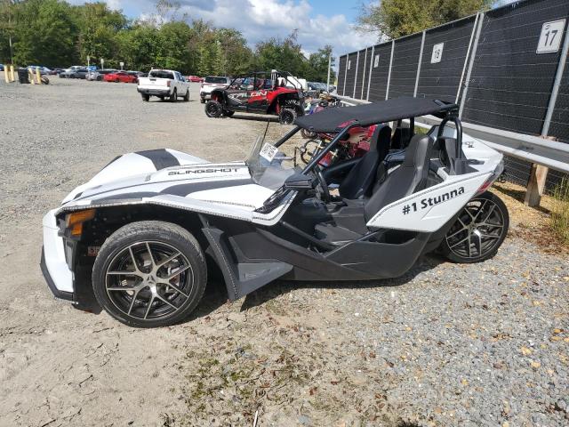 57XAAPHD2N8150077 - 2022 POLARIS SLINGSHOT SL أبيض صورة 3