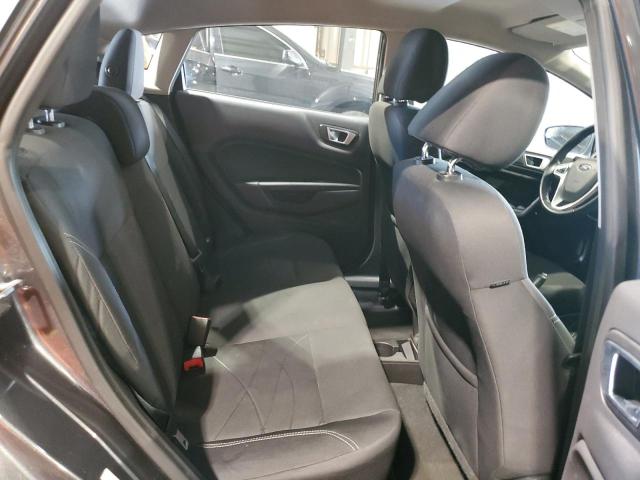 3FADP4EE3FM137941 - 2015 FORD FIESTA SE رمادي صورة 10