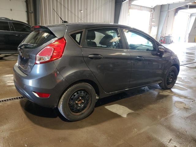 3FADP4EE3FM137941 - 2015 FORD FIESTA SE رمادي صورة 3
