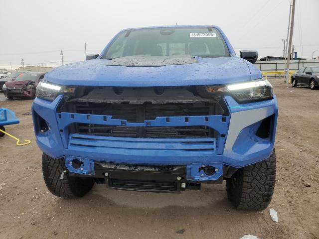 1GCPTFEK7S1188032 - 2025 CHEVROLET COLORADO ZR2 BLUE photo 5