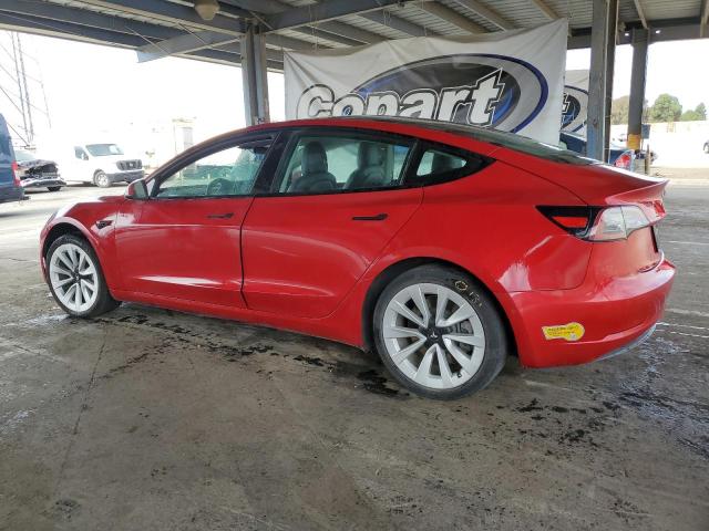 5YJ3E1EB8NF177063 - 2022 TESLA MODEL 3 წითელი ფოტო 2