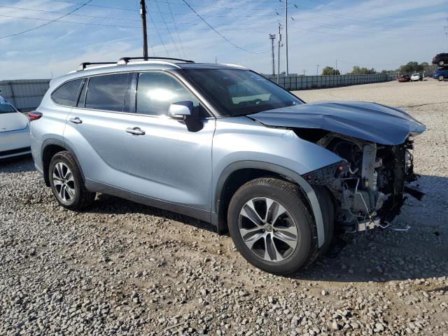 5TDGZRBHXNS219404 - 2022 TOYOTA HIGHLANDER XLE Niebieski zdjęcie 4