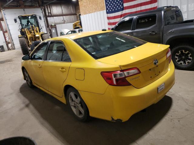 4T1BF1FKXDU263368 - 2013 TOYOTA CAMRY L YELLOW photo 2