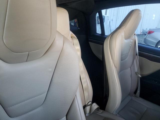 5YJXCAE40GF001880 - 2016 TESLA MODEL X Biały zdjęcie 11