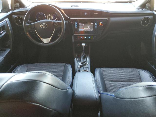 2T1BURHE9JC042241 - 2018 TOYOTA COROLLA L GRAY photo 8