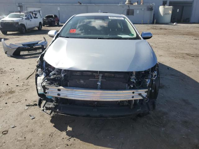 JTDB4MEE0PJ006281 - 2023 TOYOTA COROLLA LE رمادي صورة 5