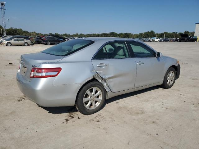 4T1BF3EK3BU634364 - 2011 TOYOTA CAMRY BASE Gümüş foto 3