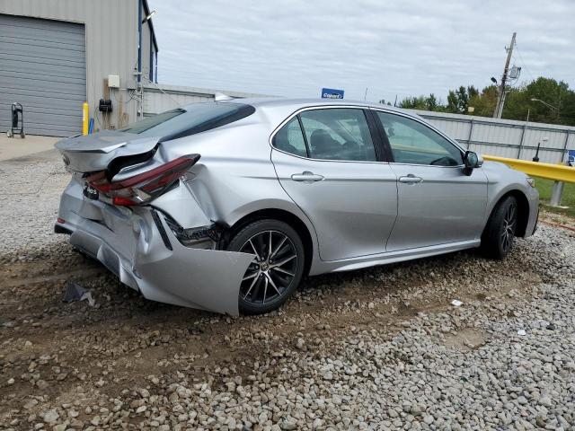 4T1G11AK5NU706331 - 2022 TOYOTA CAMRY SE ვერცხლისფერი ფოტო 3