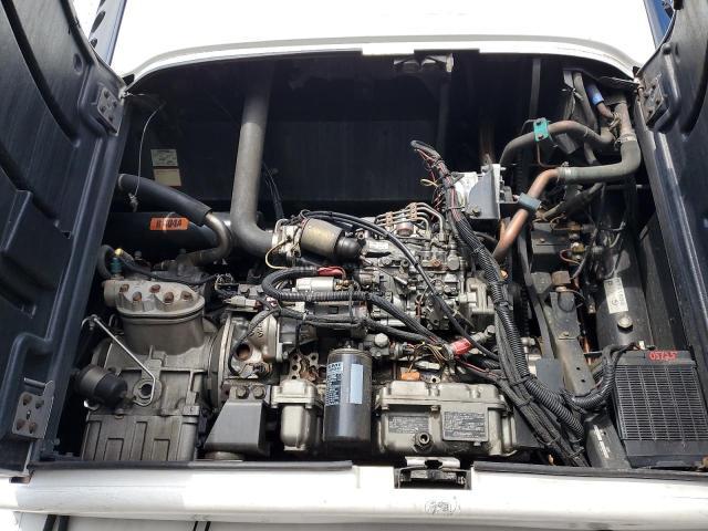 1UYVS248XCM452810 - 2012 UTILITY VS2RA Білий фото 7