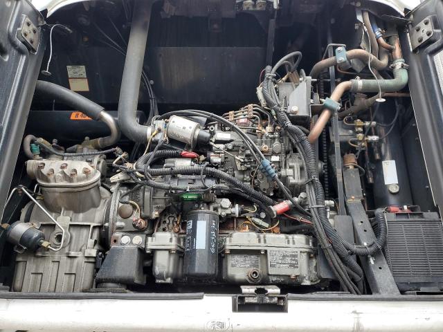 1UYVS2485CM452813 - 2012 UTILITY VS2RA Սպիտակ լուսանկար 7