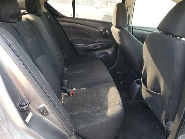 3N1CN7AP6KL846600 - 2019 NISS VERSA S ნაცრისფერი ფოტო 10