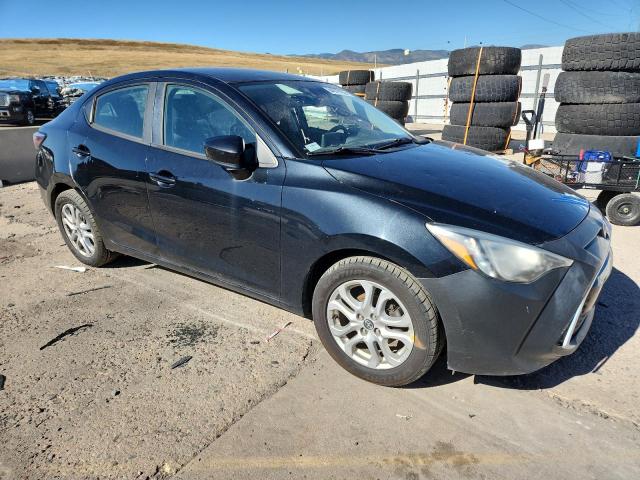 3MYDLBZV0GY139730 - 2016 TOYOTA SCION IA BLACK photo 4