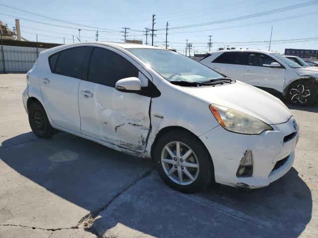 JTDKDTB31D1038018 - 2013 TOYOTA PRIUS C თეთრი ფოტო 4