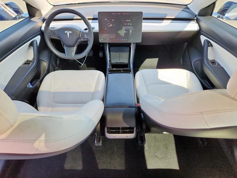 5YJ3E1EA0LF740952 - 2020 TESLA MODEL 3 Blau Foto 8