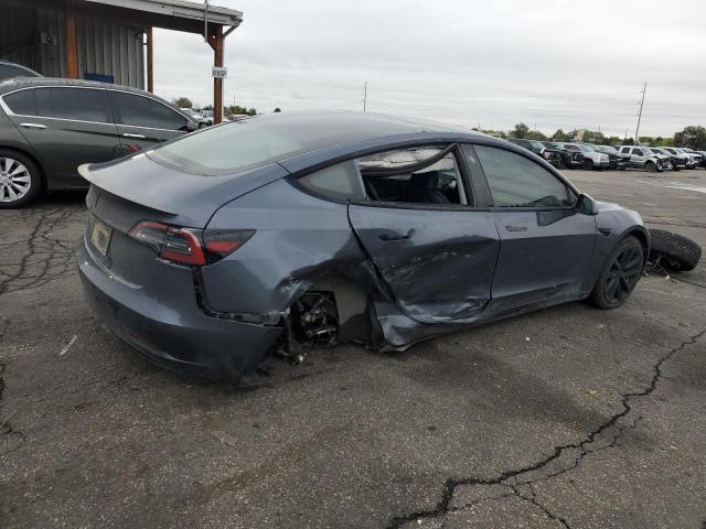 5YJ3E1EA2PF660798 - 2023 TESLA MODEL 3 Серый фото 3