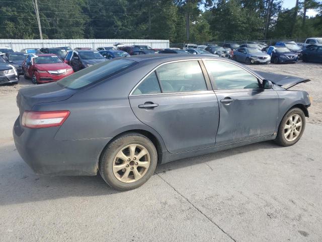 4T1BF3EK9BU173137 - 2011 TOYOTA CAMRY BASE GRAY photo 3
