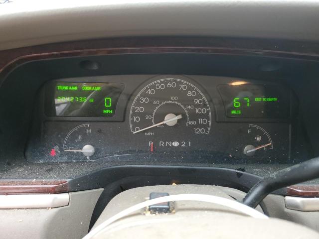 1LNHM81W64Y687299 - 2004 LINCOLN TOWN CAR EXECUTIVE Թուխ լուսանկար 9