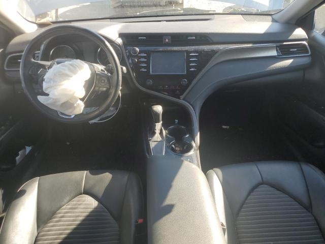 4T1G11AK2LU922618 - 2020 TOYOTA CAMRY SE SILVER photo 8