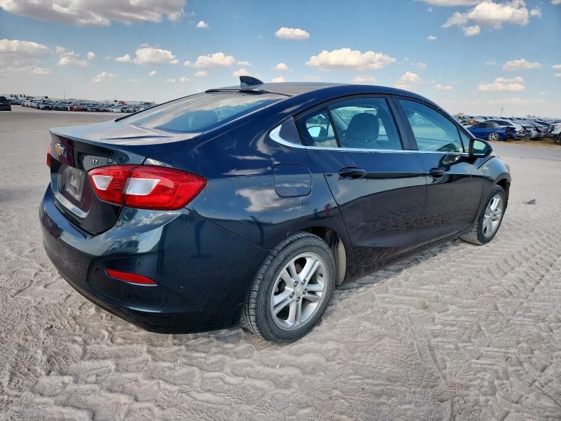1G1BE5SMXJ7113303 - 2018 CHEVROLET CRUZE LT შავი ფოტო 3
