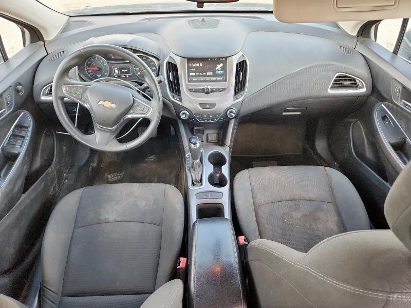 1G1BE5SMXJ7113303 - 2018 CHEVROLET CRUZE LT შავი ფოტო 8