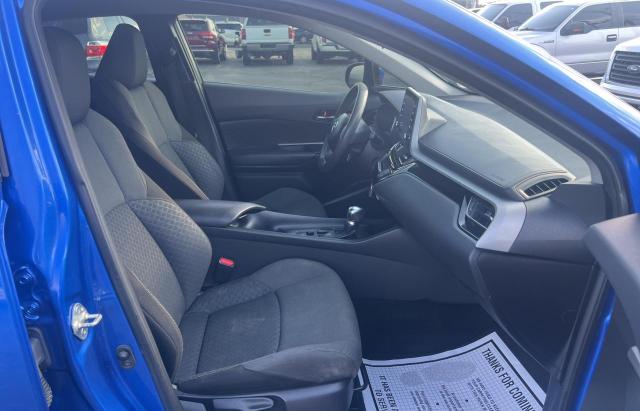 JTNKHMBX5L1086127 - 2020 TOYOTA C-HR XLE Көк фото 5