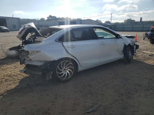 4T1BF1FK1HU291923 - 2017 TOYOTA CAMRY LE WHITE photo 3