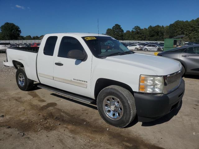 1GCEC19C69Z298563 - 2009 CHEVROLET SILVERADO C1500 WHITE photo 4