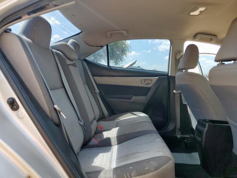 5YFBURHE8JP833277 - 2018 TOYOTA COROLLA L 灰色 照片 10