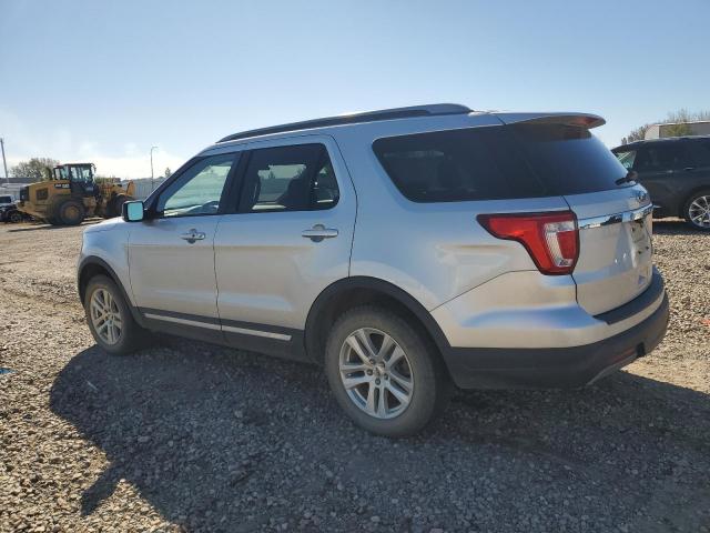 1FM5K8D83KGB26020 - 2019 FORD EXPLORER XLT Gümüş fotoğraf 2