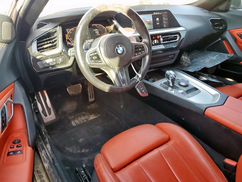 WBAHF3C05MWX36169 - 2021 BMW Z4 SDRIVE30I WHITE photo 8