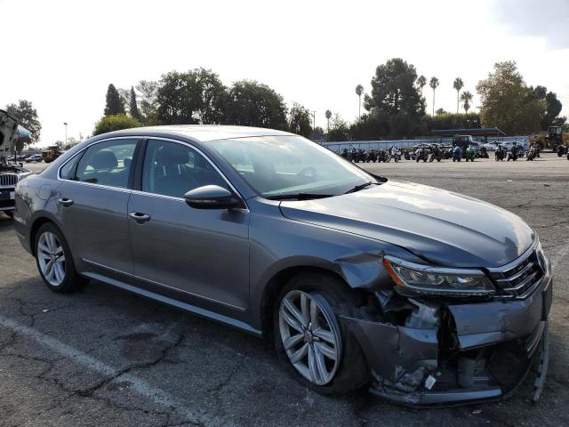 1VWGT7A31HC062697 - 2017 VOLKSWAGEN PASSAT SE GRAY photo 4