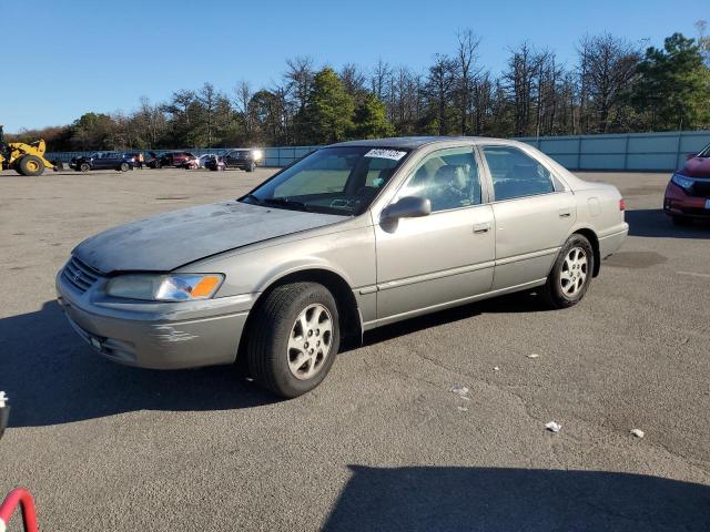 1997 TOYOTA CAMRY CE, 