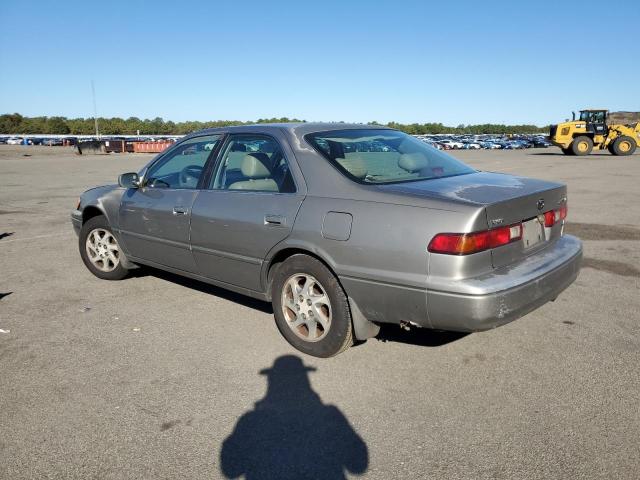 4T1BF22K8VU008229 - 1997 TOYOTA CAMRY CE SILVER photo 2