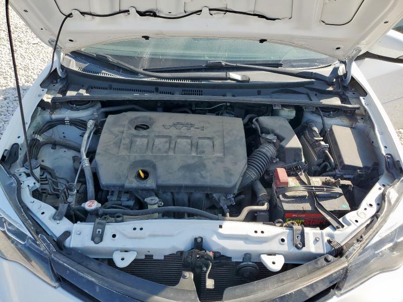 5YFBURHE1JP754484 - 2018 TOYOTA COROLLA L أبيض صورة 11