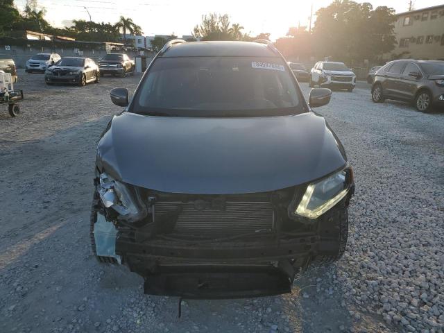 KNMAT2MTXFP528706 - 2015 NISSAN ROGUE S رمادي صورة 5