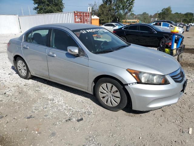 1HGCP2F35BA013461 - 2011 HONDA ACCORD LX ვერცხლისფერი ფოტო 4