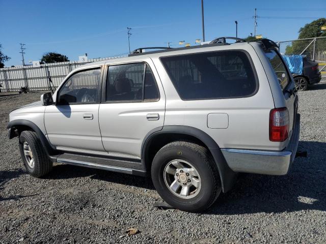 JT3HN86R2W0179762 - 1998 TOYOTA 4RUNNER SR5 SILVER photo 2