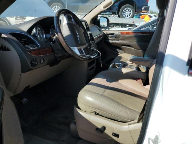 2C4RC1BG6GR286953 - 2016 CHRYSLER TOWN & COUNTRY TOURING WHITE photo 7