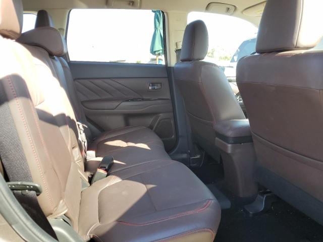 JA4J24A53JZ071796 - 2018 MITSUBISHI OUTLANDER SE BROWN photo 11