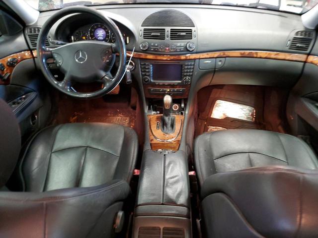 WDBUF65J54A531004 - 2004 MERCEDES-BENZ E 320 შავი ფოტო 8