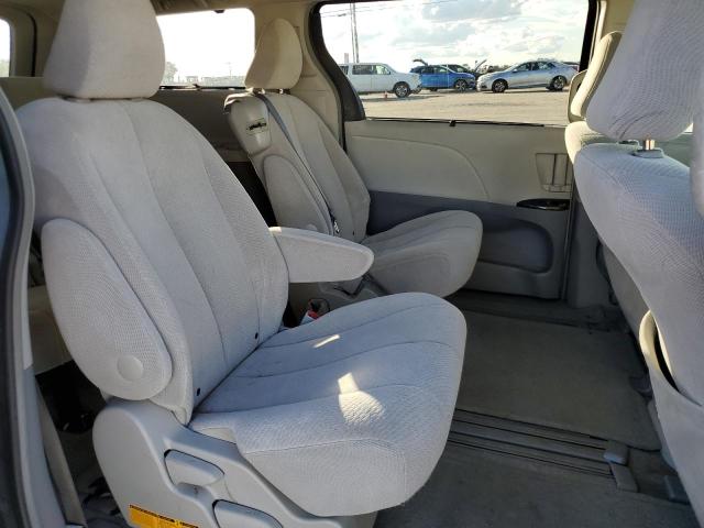 5TDKK3DC3ES452232 - 2014 TOYOTA SIENNA LE 银色 照片 11